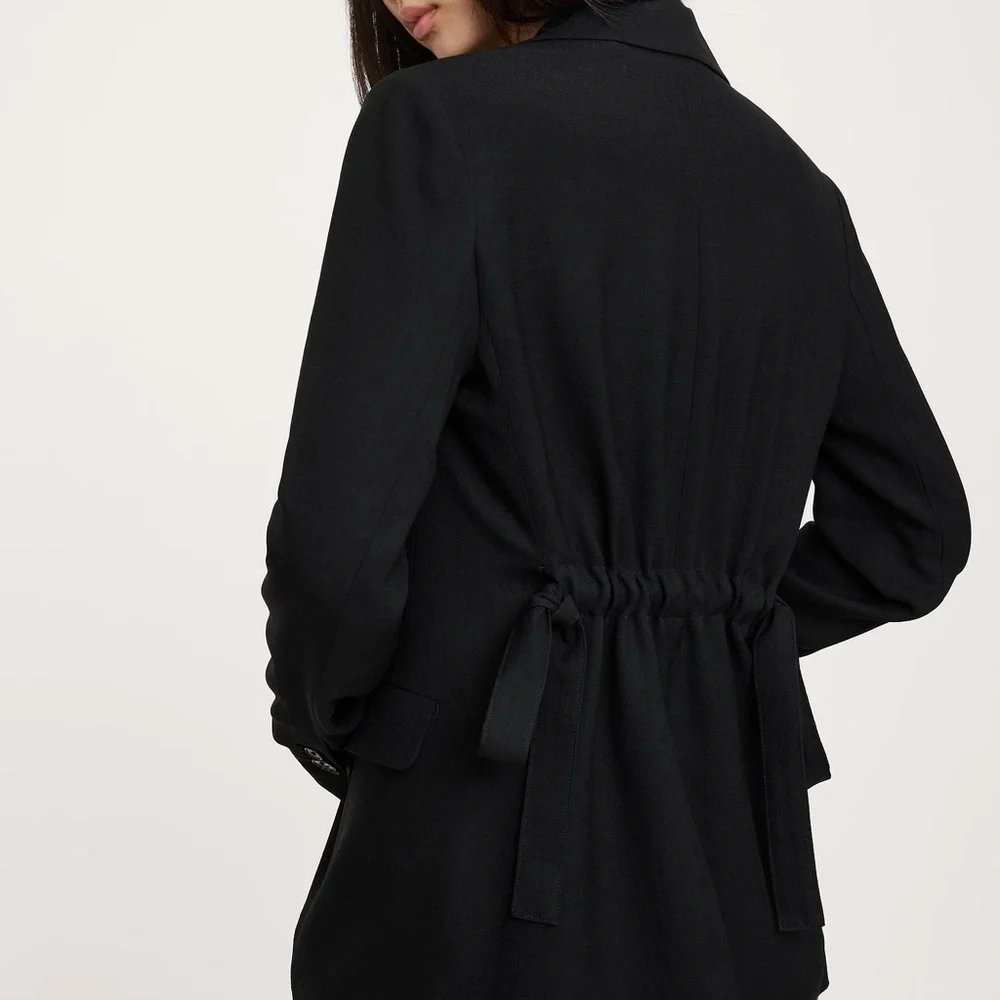 Banana Republic (BR) Boyfriend Drapey Twill Belted Blazer - Medium NWT - Picture 2 of 11